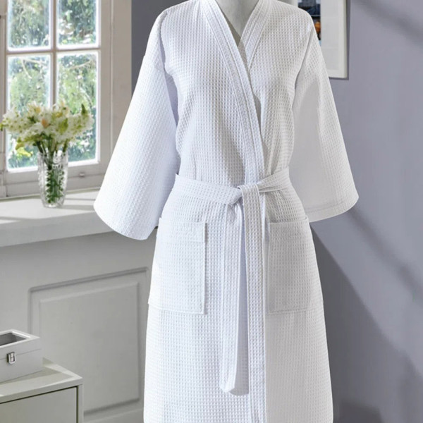 Bata Hotelera Modelo Kimono 58% algodón 42% poliéster - Döhler